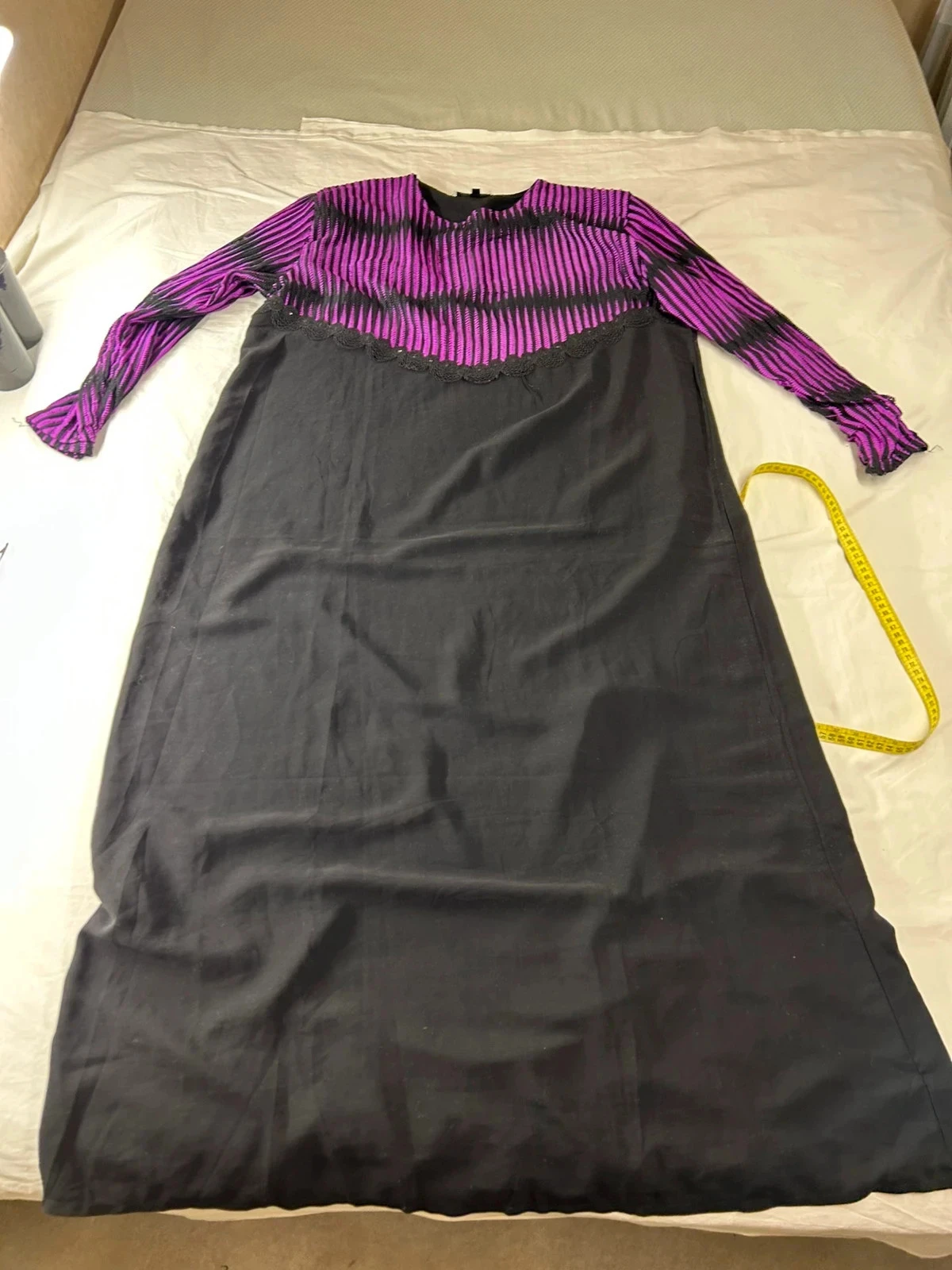 Robe longue traditionnelle noire violet étoile d’orient